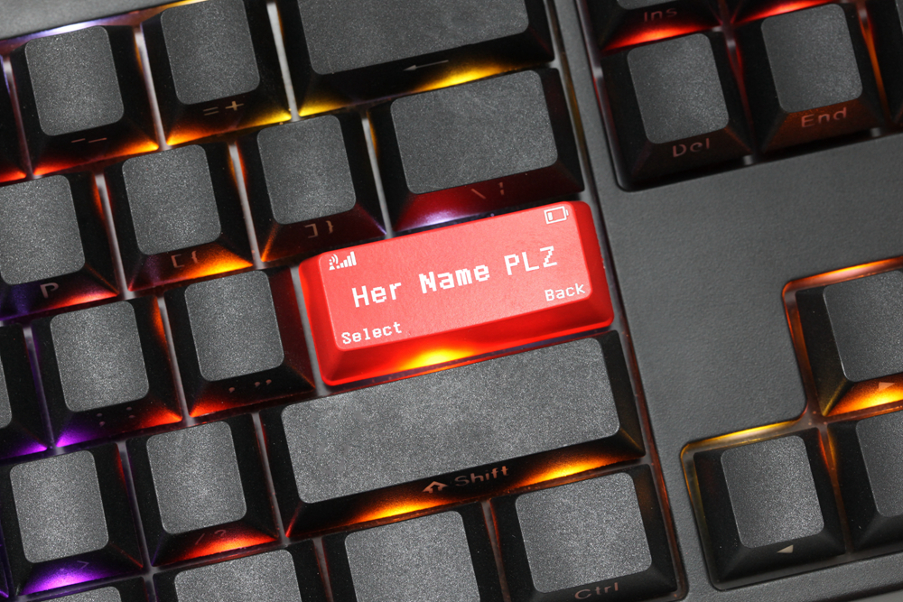 Novelty Shine Through Keycaps  - مراجعة Gaming Keyboard Name وسعره