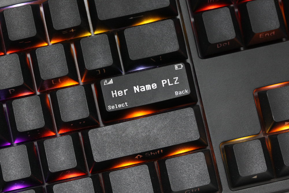 Novelty Shine Through Keycaps  - مراجعة Gaming Keyboard Name وسعره